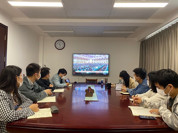 1f7e2c065d79405285d499743db9c5e2.jpg 观看照片2.jpg